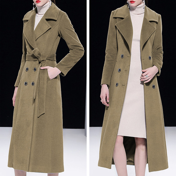 Modern női hosszú kabát gombokkal