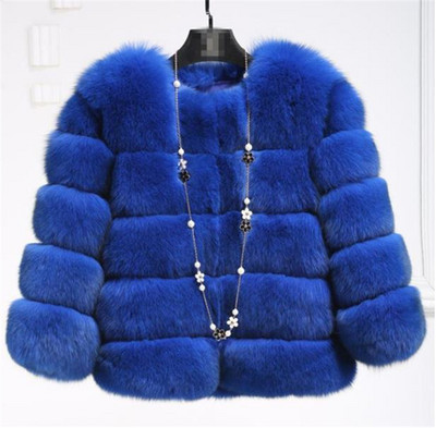 Mūsdienīgs dūnu mētelis ar 3/4 piedurknēm