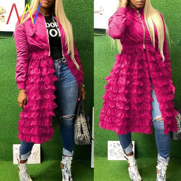 Női tavaszi kabát fürtökkel és cipzárral