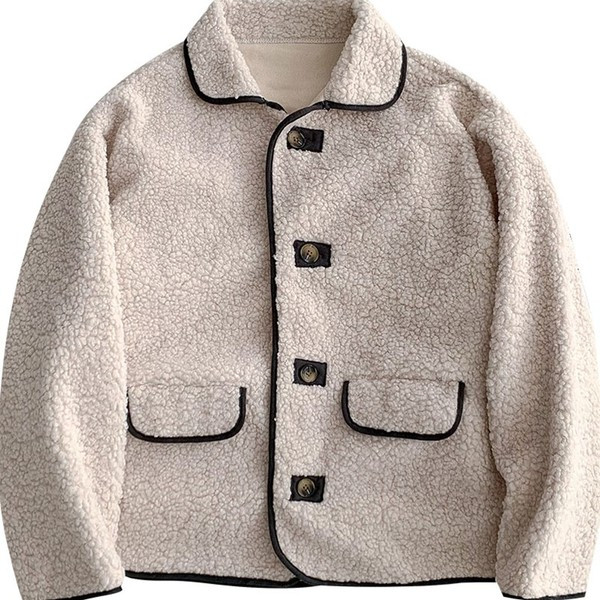 Дамско късо пухено палто с копчета