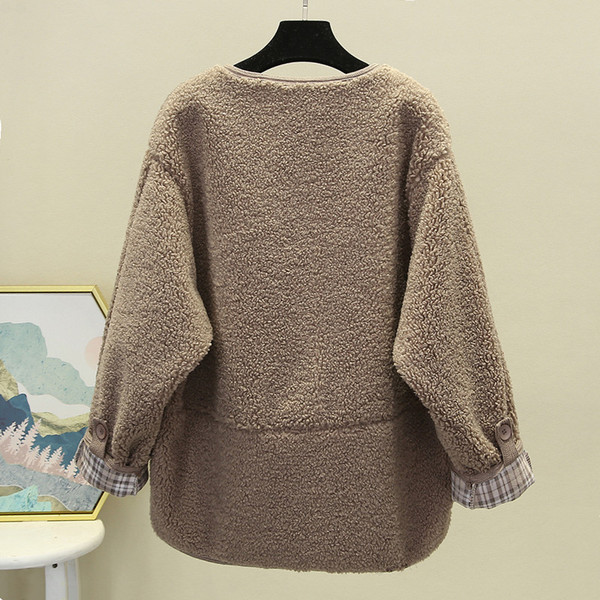 Modern pehely női kabát gombokkal és zsebekkel