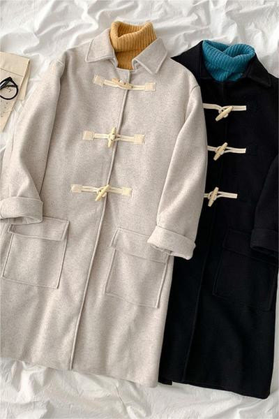 Актуално дамско вълнено палто с копчета и джобове