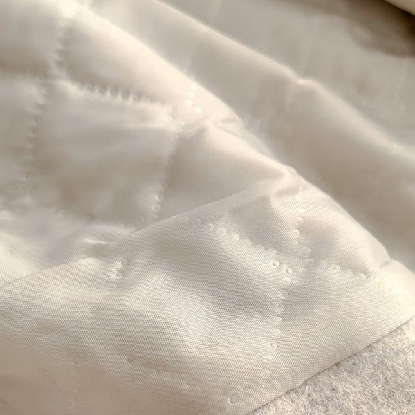 Актуално дамско вълнено палто с копчета и джобове