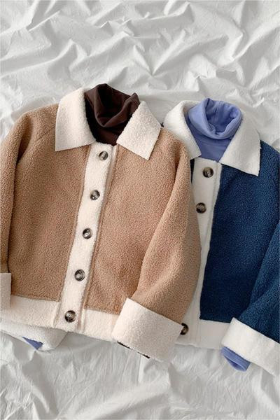 Κοντό γυναικείο κοντό παλτό με τσέπες