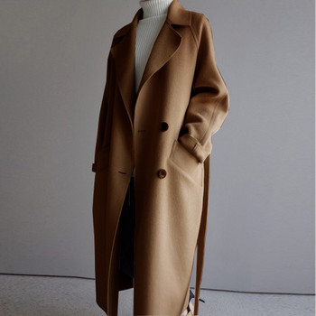 Κομψό γυναικείο παλτό μακρύ μοντέλο με λαιμόκοψη και τσέπες