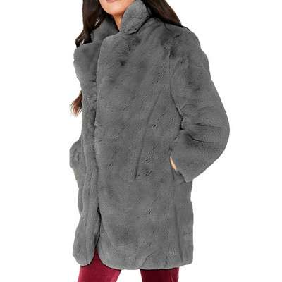 Hosszú pehelykabát széles modellzsebekkel