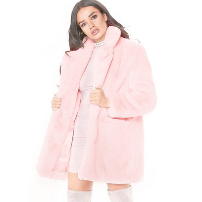 Hosszú pehelykabát széles modellzsebekkel