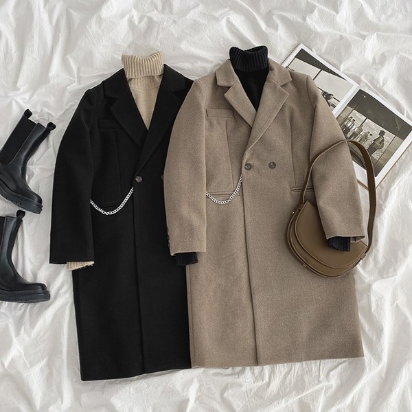 Női télikabát gombokkal és zsebekkel