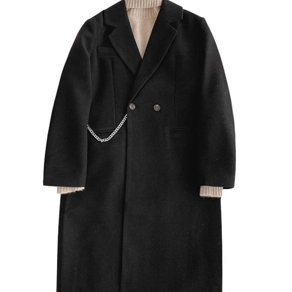 Női télikabát gombokkal és zsebekkel