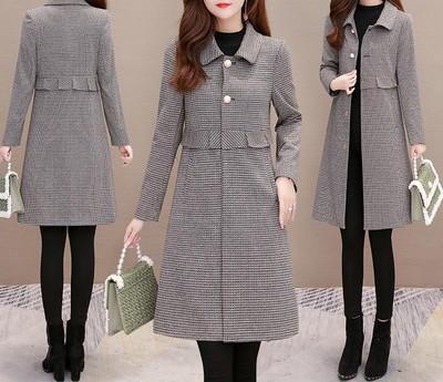 Női téli kabát ovális nyakkivágású modellel