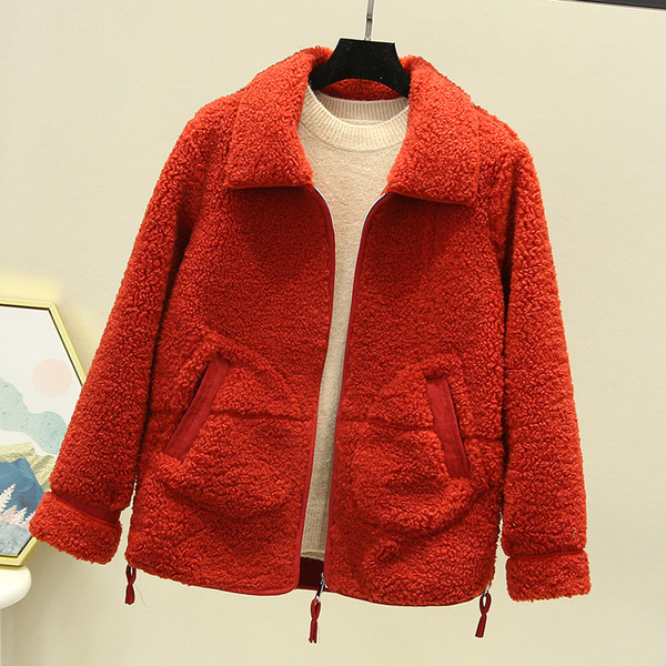 Модерно дамско късо палто с джобове и цип 