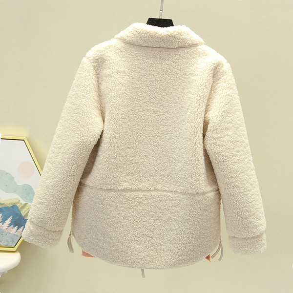 Модерно дамско късо палто с джобове и цип 