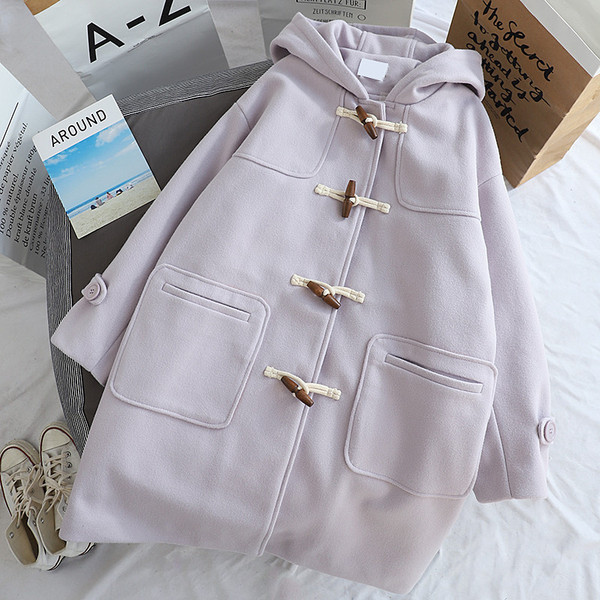 Női alkalmi kabát kapucnival és zsebekkel