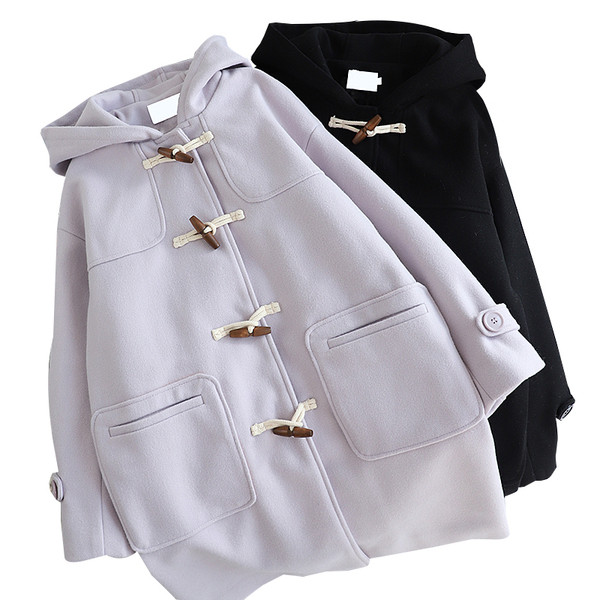 Női alkalmi kabát kapucnival és zsebekkel