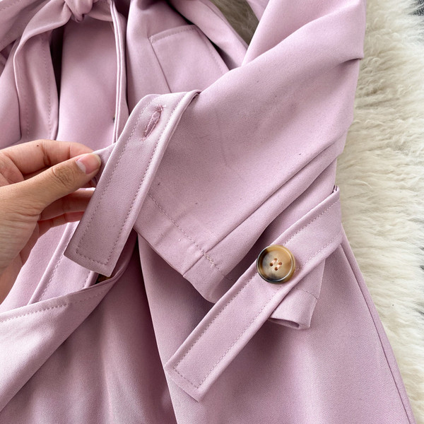 Дамско дълго палто с колан на талията - розов цвят