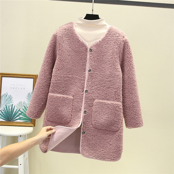 Napi hosszú női kabát gombokkal