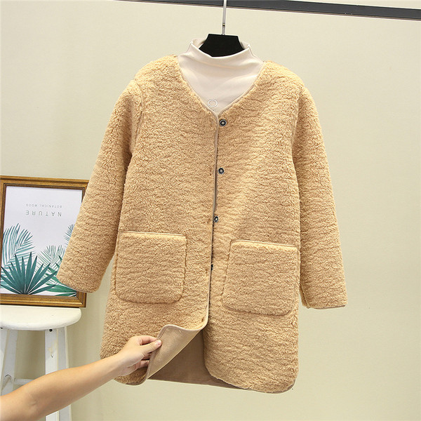 Napi hosszú női kabát gombokkal