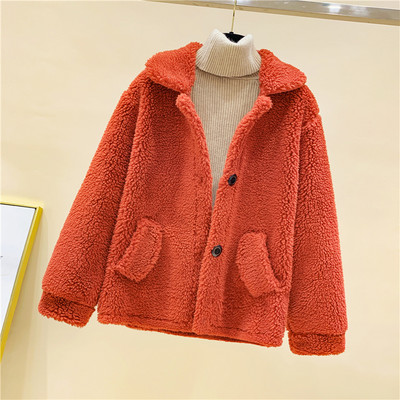 Пухено ежедневно палто с джобове и копчета