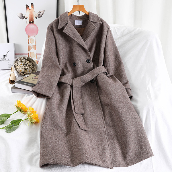 Стилно дамско палто дълъг модел с колан