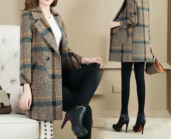 Moteriškas žieminis paltas su špicine iškirpte ir kišenėmis