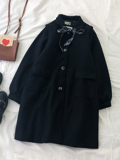 Черно дамско палто широк модел с яка и джобове