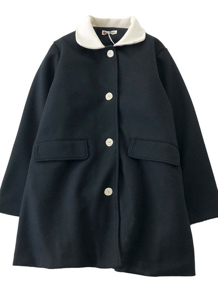 Alkalmi fekete női kabát fehér gallérral