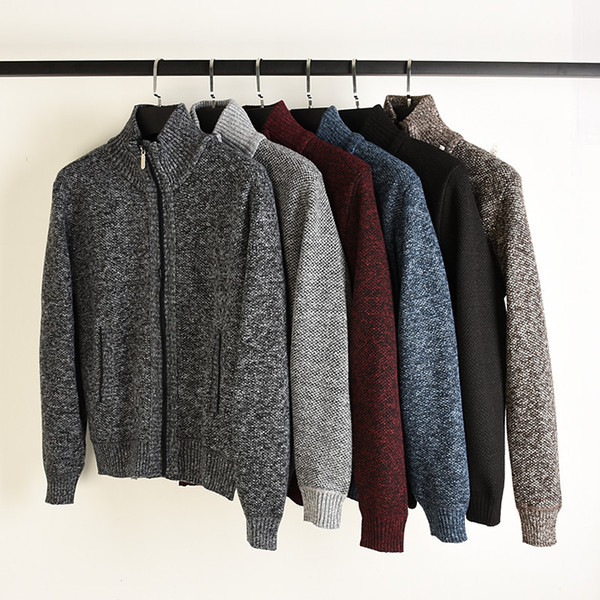 Férfi gyapjúmellény cipzárral és magas gallérral