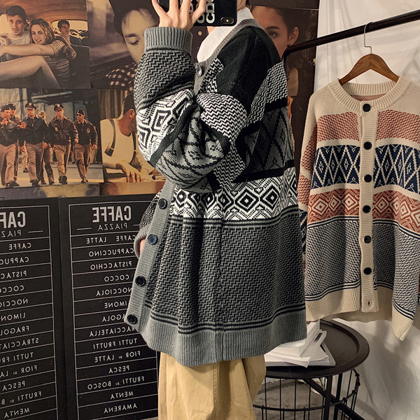 Férfi kardigán széles modell gombokkal