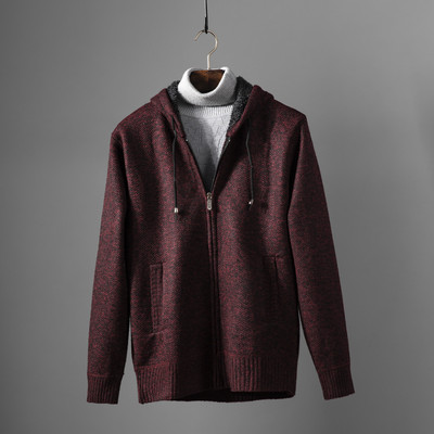 Ležeran muški prsluk s kapuljačom i vezicama