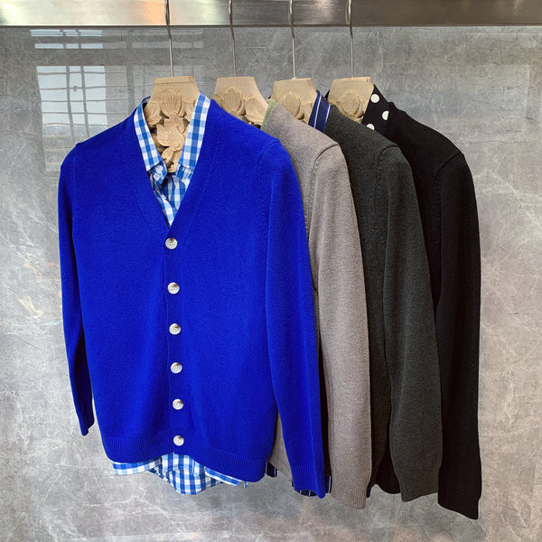 Ανδρική καθημερινή ζακέτα με κουμπιά και λαιμόκοψη