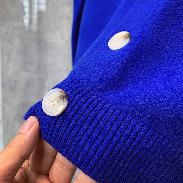 Ανδρική καθημερινή ζακέτα με κουμπιά και λαιμόκοψη