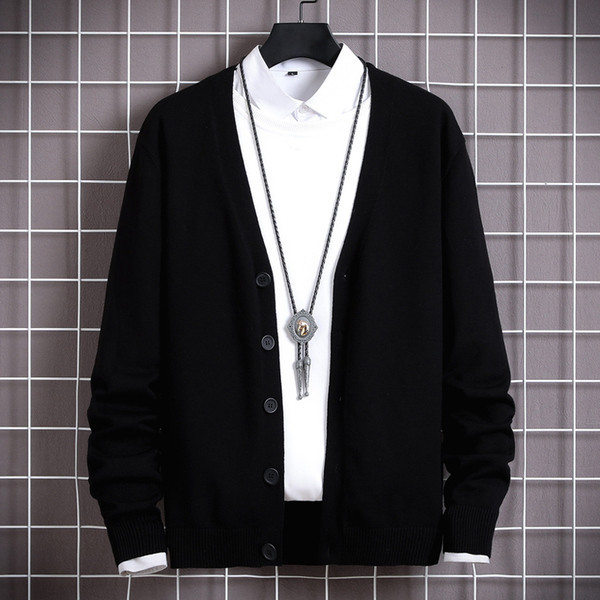 Modern, őszre alkalmas férfi mellény, gombokkal