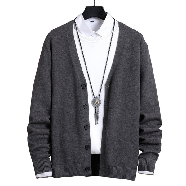 Modern, őszre alkalmas férfi mellény, gombokkal