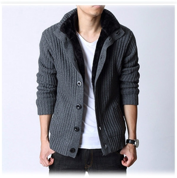 Férfi mellény gombokkal és magas gallérral