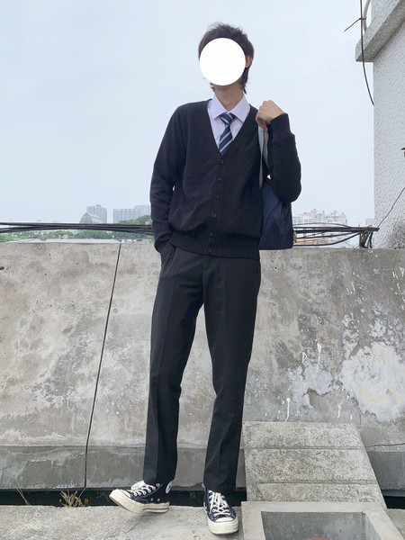 Ανδρική καθημερινή μοντέρνα  ζακέτα casual με τσέπες και ντεκολτέ