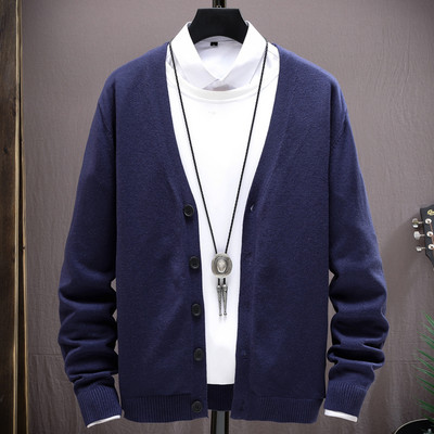 Alkalmi férfi kardigán gombokkal - vékony kötés