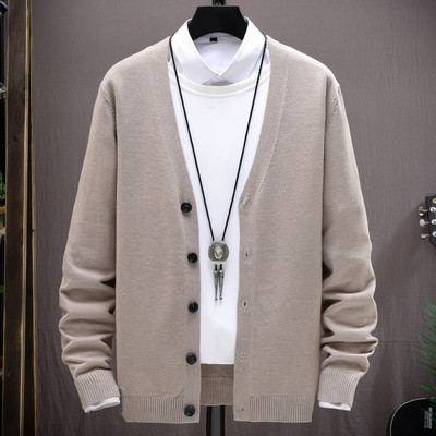 Alkalmi férfi kardigán gombokkal - vékony kötés
