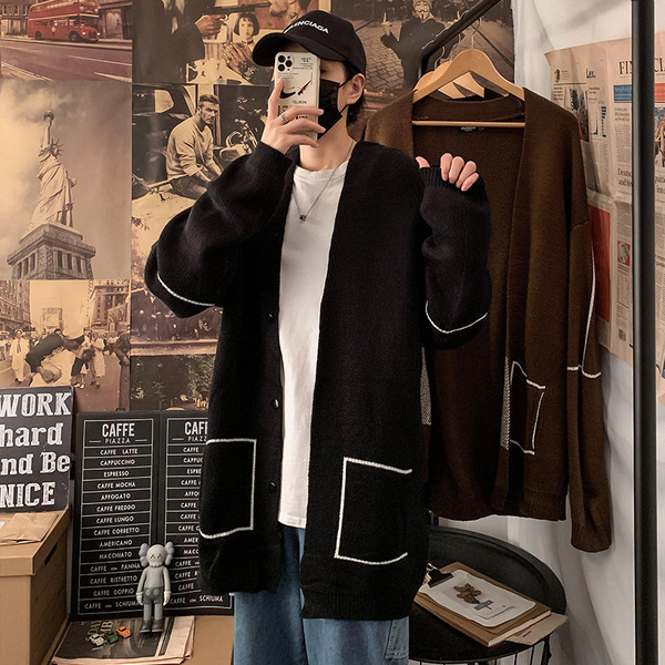 Férfi mellény gombokkal és zsebekkel