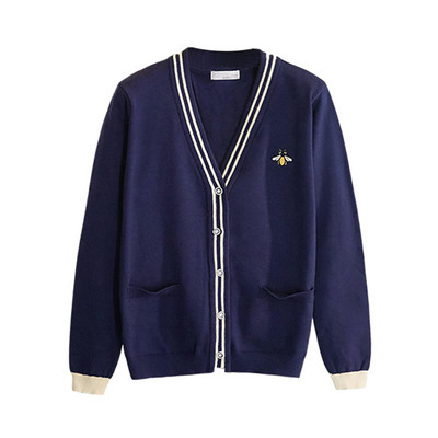 Ανδρική καθημερινή μοντέρνα ζακέτα φθινόπωρο-χειμερινή με κουμπιά και κεντήματα