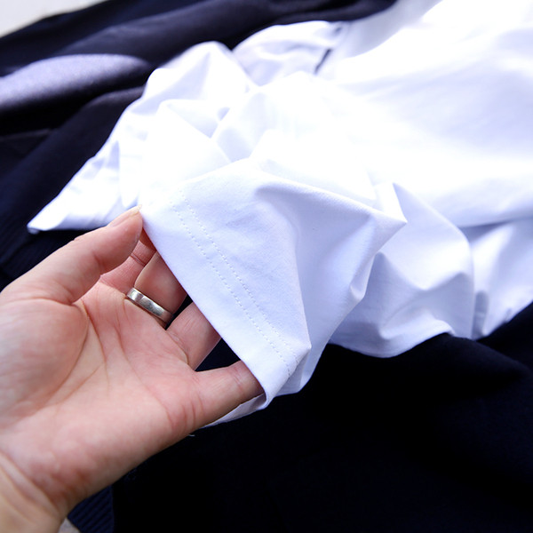 Kék színű, gombos férfi hétköznapi kardigán