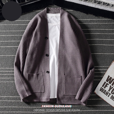 Új modell férfi kötött mellény zsebekkel és spitz nyakkivágással