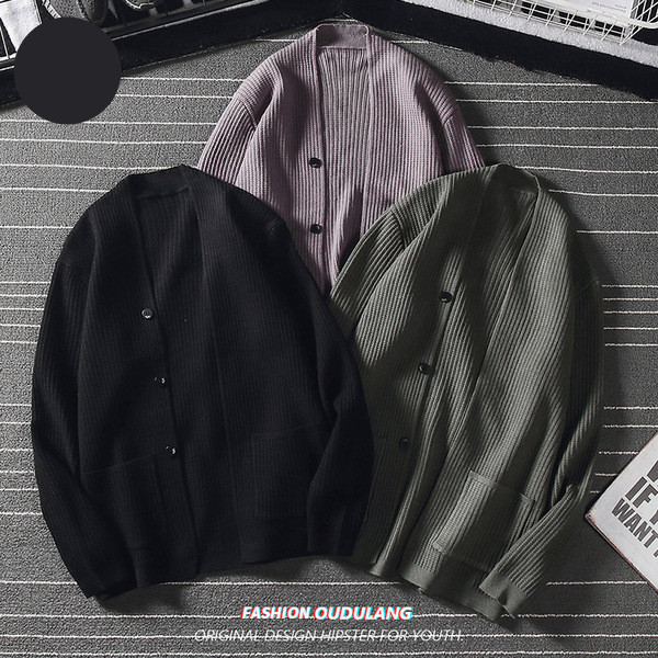 Új modell férfi kötött mellény zsebekkel és spitz nyakkivágással