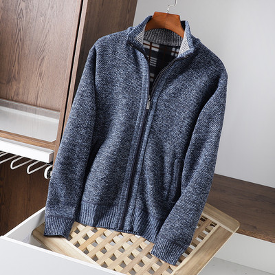 Vesta de iarna pentru barbati cu fermoar si guler inalt