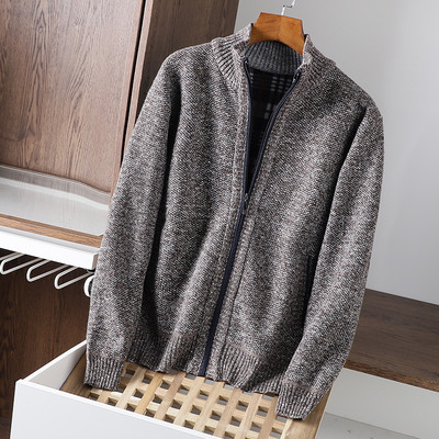 Vesta de iarna pentru barbati cu fermoar si guler inalt