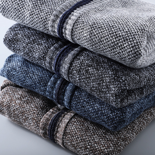 Vesta de iarna pentru barbati cu fermoar si guler inalt