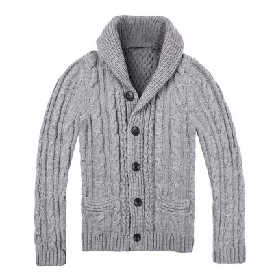 Kötött férfi kardigán V-nyakkal és gombokkal