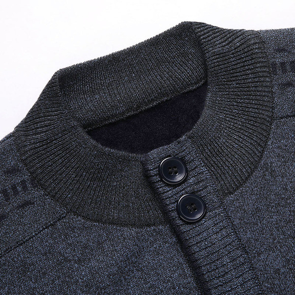 Férfi hétköznapi kardigán zsebekkel és gombokkal