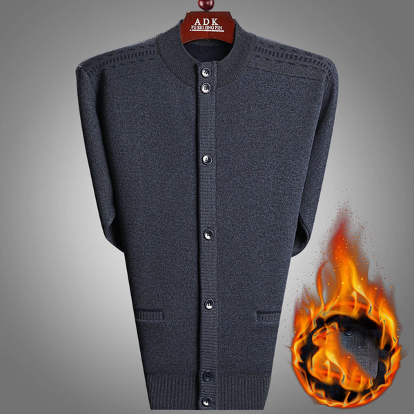 Férfi hétköznapi kardigán zsebekkel és gombokkal