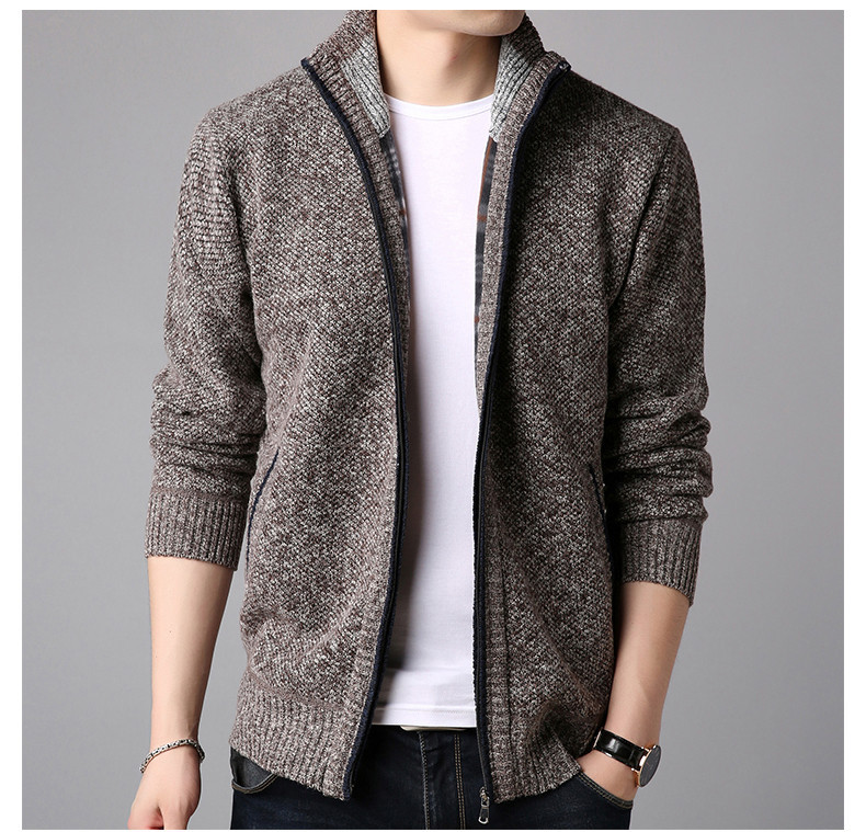 Šiuolaikinė vyriška megzta liemenė aukšta apykakle ir minkštu pamušalu