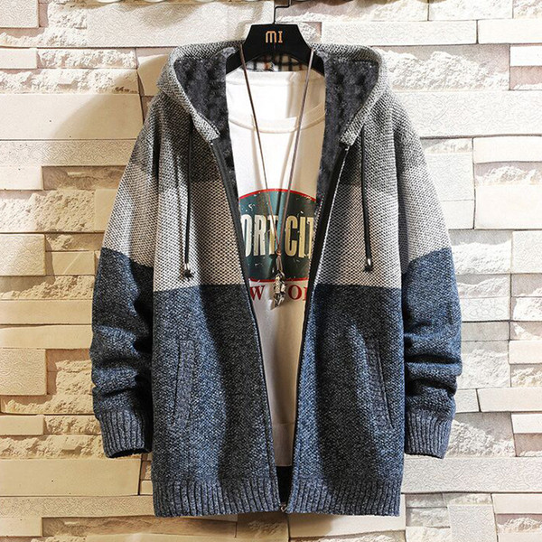 Férfi mellény kapucnival és puha béléssel